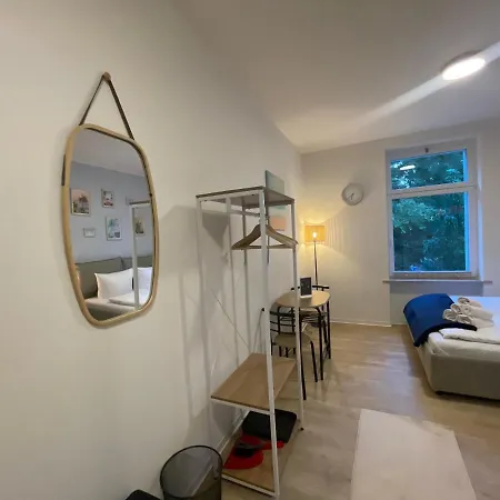 Vorstadtoase - 2 Personen - Eichwalde, Nähe Ber - Queensize-bett, Netflix, Parken Apartment Eichwalde