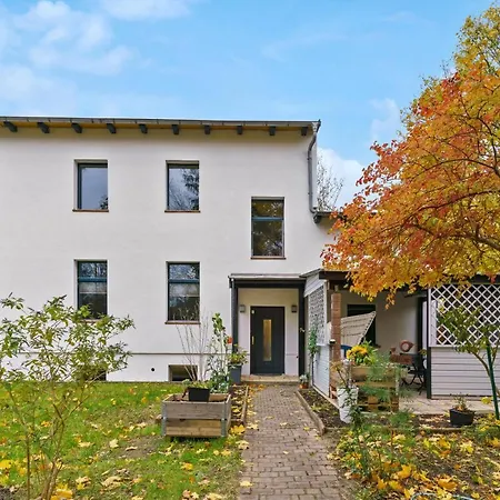 Vorstadtoase - 2 Personen - Eichwalde, Naehe Ber - Queensize-bett, Netflix, Parken * Eichwalde